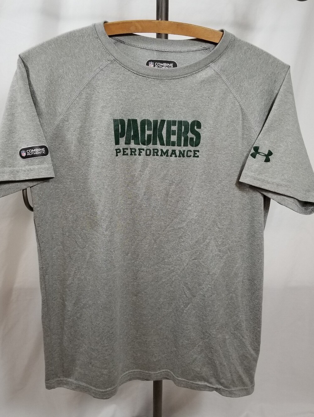 Green Bay Packers Under Armour Gray Youth NFL Combine HearGear Short Sleeve Sz L
